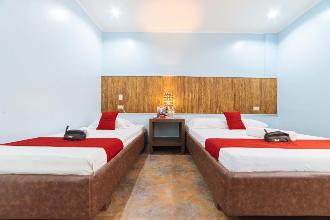 เรดดอร์ซ แอท เอ็น รอลดัน สตรีท Hotel กาลิโบ ภายนอก รูปภาพ